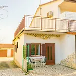 Pettener - Great Location Apartman